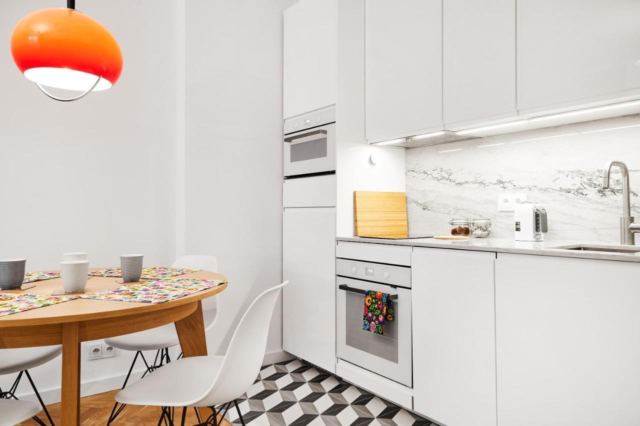 Househost Apartment :Starowislna 66/9 Street クラクフ エクステリア 写真